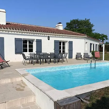 Maison Avec Piscine Chauffee Et Bain Nordique בית נופש שאנטונה