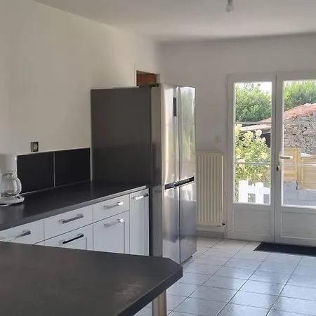 Maison Avec Piscine Chauffee Et Bain Nordique בית נופש