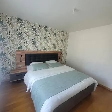 Maison Avec Piscine Chauffee Et Bain Nordique בית נופש *