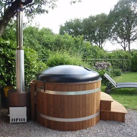 בית נופש Maison Avec Piscine Chauffee Et Bain Nordique